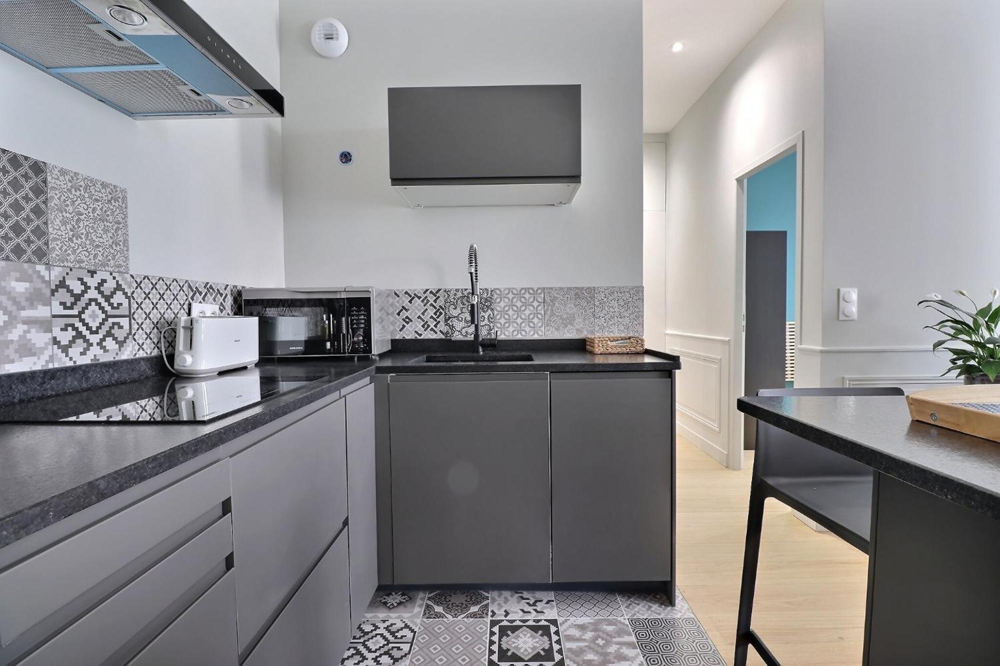 Appartement De Standing Pour 6 Refait A Neuf Лион Екстериор снимка